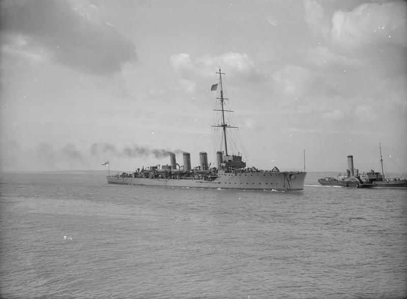 HMS Fearless © IWM (Q 38862)